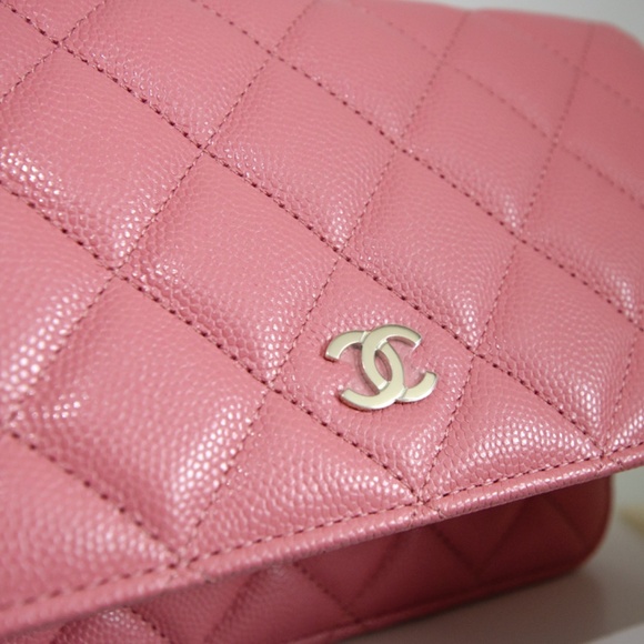 CHANEL 22C Pink Caviar Wallet on Chain NEW - Picture 2 of 10